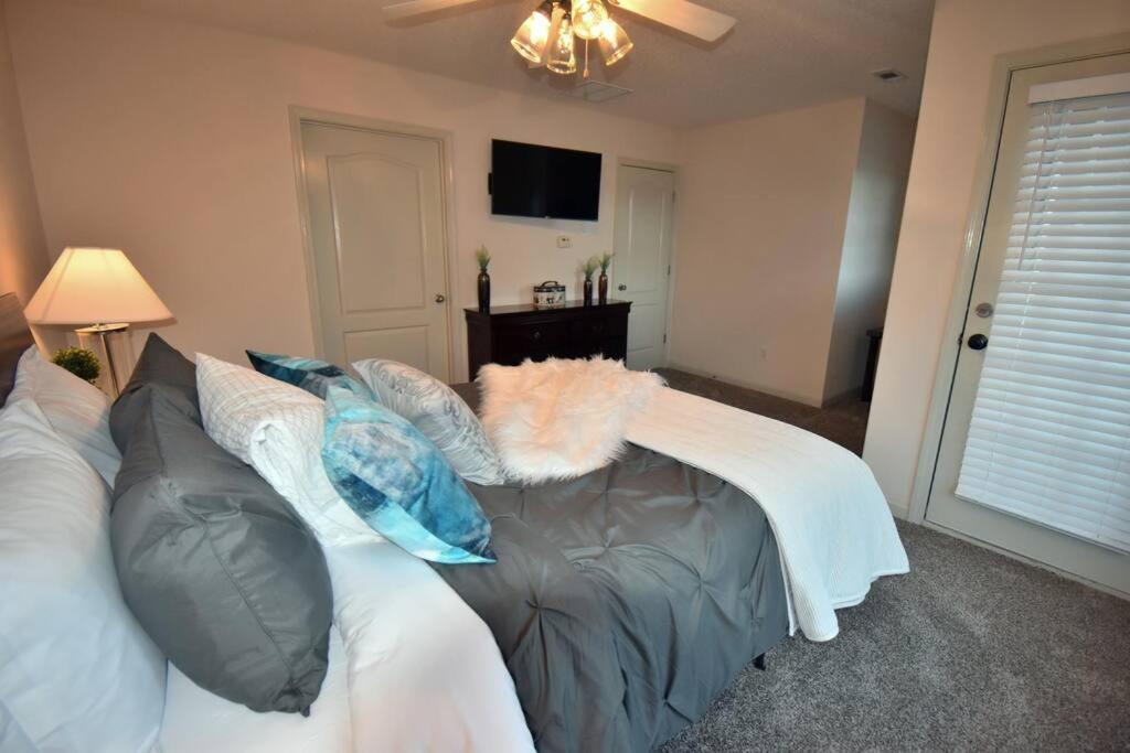 Cozy Renovated Winder Townhouse Traveller Awards 2025 Winner Luaran gambar